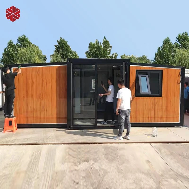 Những ngôi nhà container khổng lồ